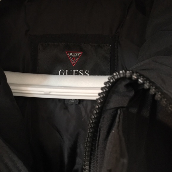 Guess jacket New open box and never worn before. Size S/P - Picture 9 of 13